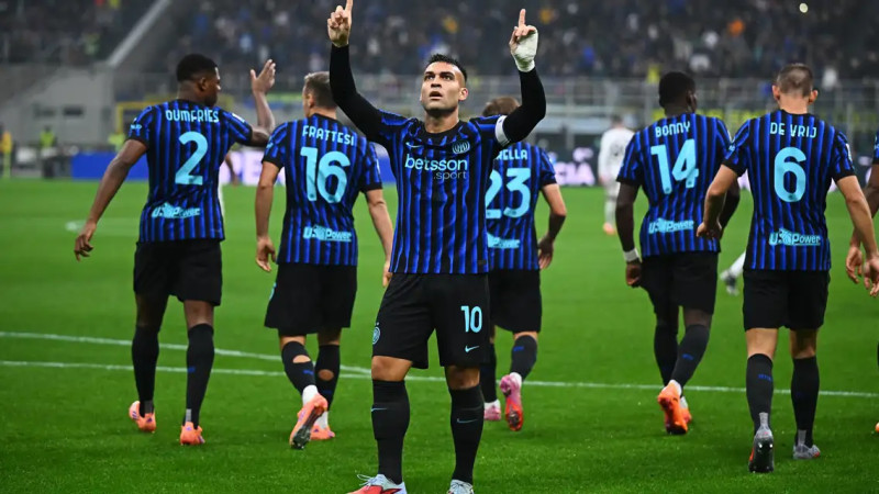 Tension and Anticipation Build as Inter Clashes with Roma at San Siro