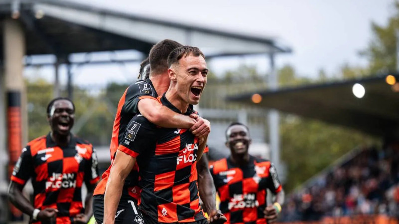 Le FC Lorient en pleine métamorphose: un club en quête d'identité