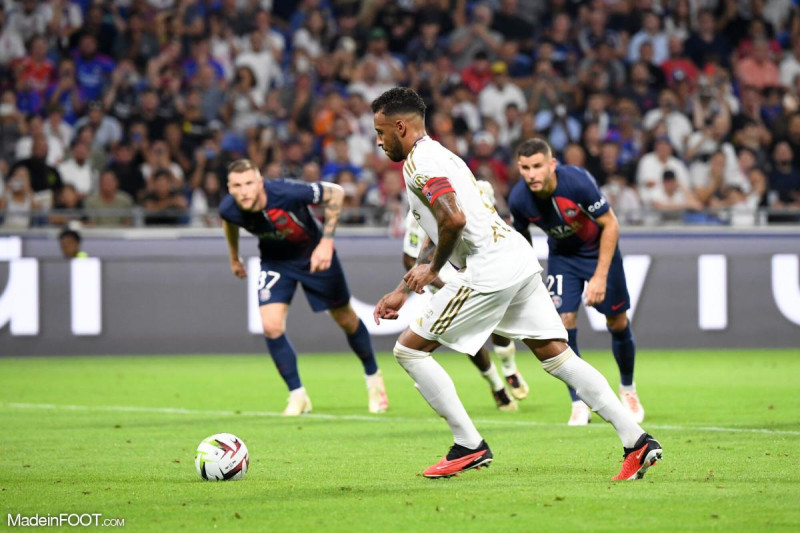 Lyon triomphe au Parc des Princes : le PSG bousculé
