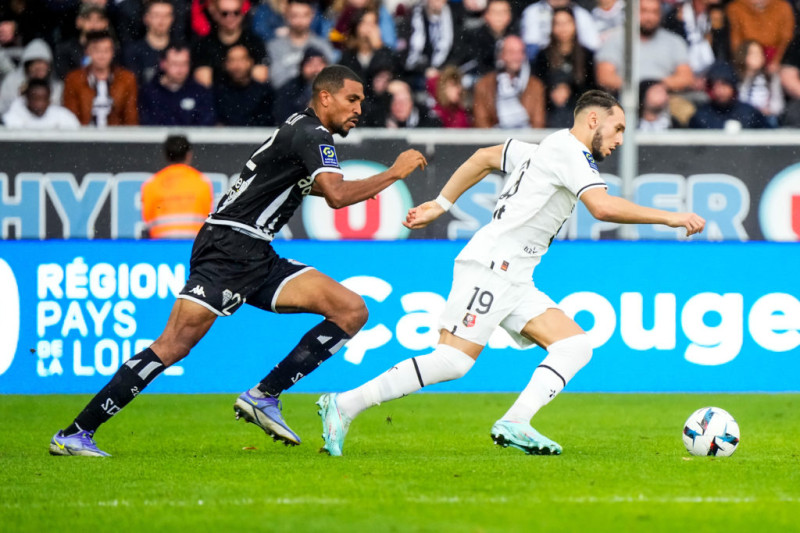 Le Stade Rennais écrase Angers et talonne les places européennes