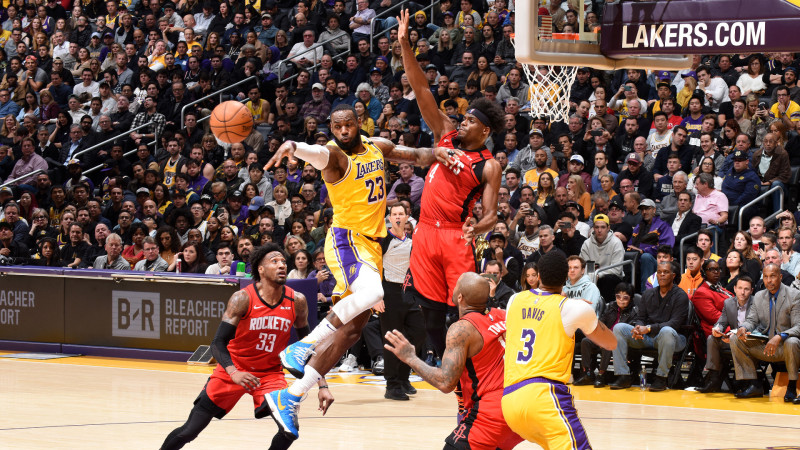 Lakers Dominate Rockets in Crucial NBA Playoffs