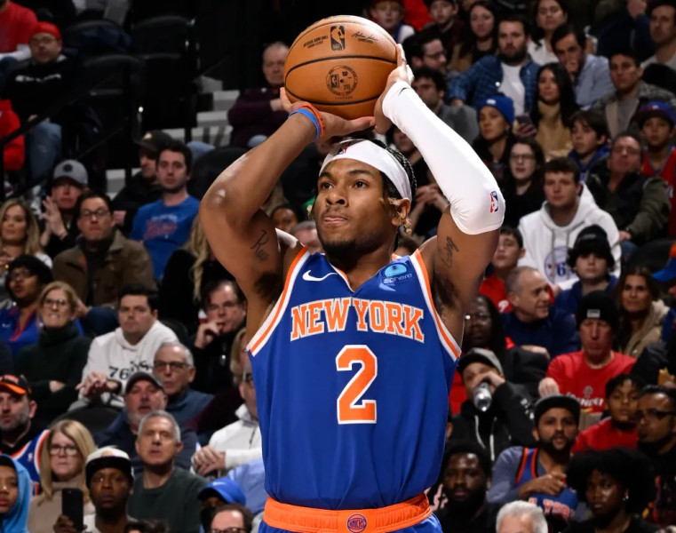 Knicks balayent les 76ers pour accéder aux finales de la Conférence Est