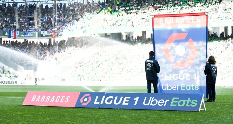 Barrage Ligue 1 : Tensions et Espoirs avant le Match Crucial de Promotion