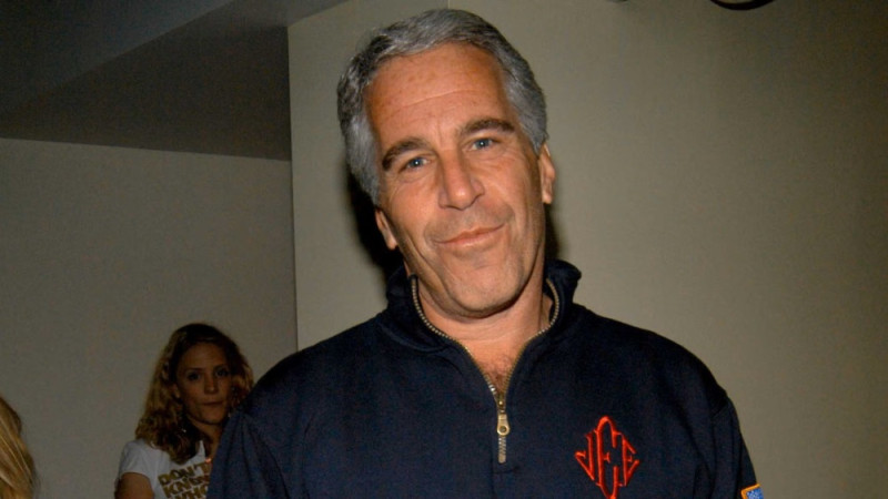 La sombre histoire de Jeffrey Epstein: du génie financier aux scandales sexuels