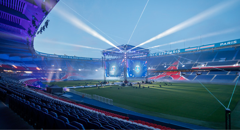 Les Fans de PSG se préparent pour la finale de la Ligue des Champions 2026 au Parc des Princes