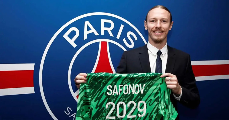 Matvey Safonov: Le Gardien Russe de Paris Saint-Germain