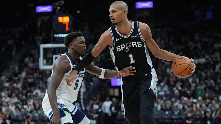 Les Spurs de San Antonio et les Timberwolves de Minnesota dans une bataille épique pour la suprématie de l'Ouest