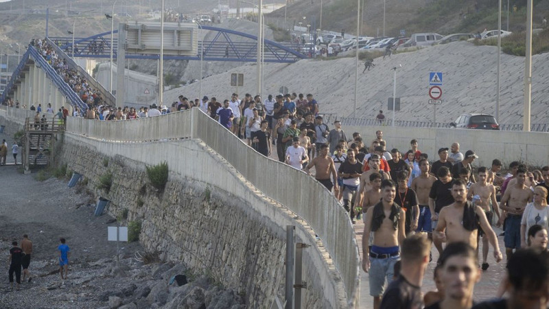 La Crise des Migrants à Ceuta : Entre Frontières et Solidarité Européenne