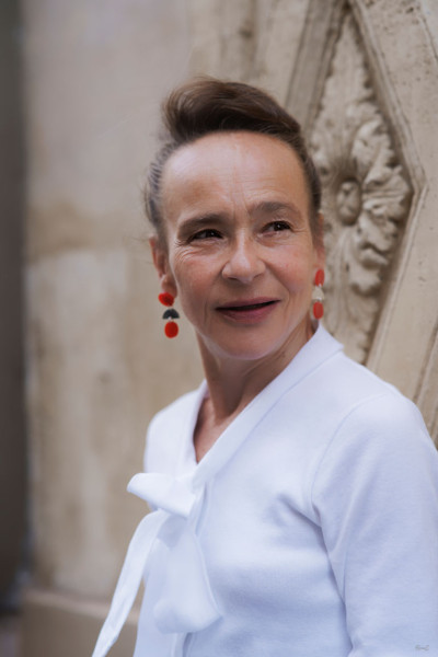 Dominique Frot: Une Vie de Passion et de Talent