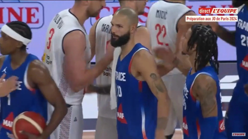 La France et la Serbie s’affrontent dans une rencontre de basket spectaculaire