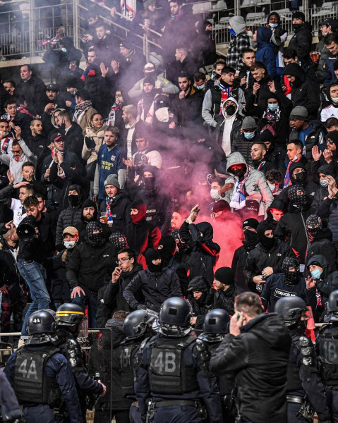 Le Lyon se qualifie héroïquement en battant le Sparta Prague 3-0