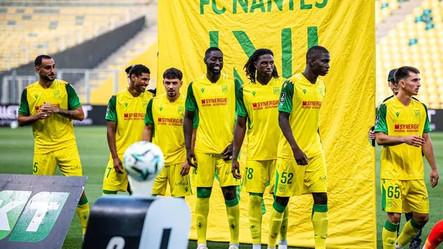 Le Stade Lavallois s'impose face au FC Nantes dans un match crucial de Ligue 2 BKT