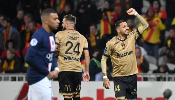 Les Sang et Or Face au Gigantisme du PSG en Ligue 1