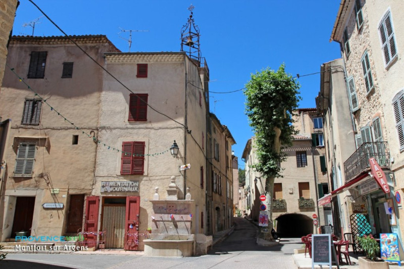 Montfort-sur-Argens: Un village provençal au coeur du Var