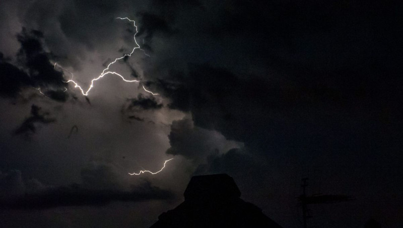 Orages dévastateurs : Peyrehorade sous le choc, 7 500 foyers privés d'électricité