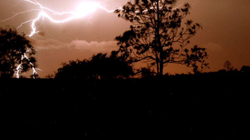 Orages Violents: Lyon et la Région Parisienne Sous Vigilance Météo Intense