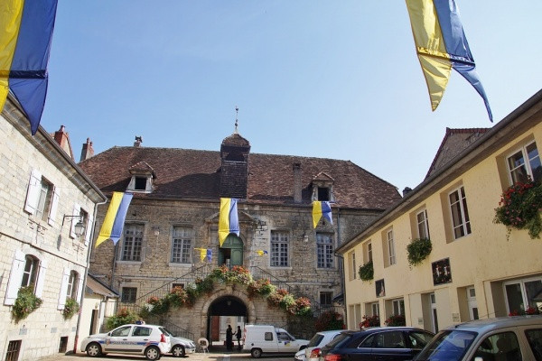 Poligny: le théâtre d'une étape décisive du Tour de France Femmes 2026