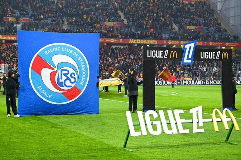 Un Match Crucial pour le Racing Club de Strasbourg Alsace contre le Racing Club de Lens