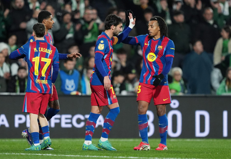 Le FC Barcelone sous pression face au Racing de Santander