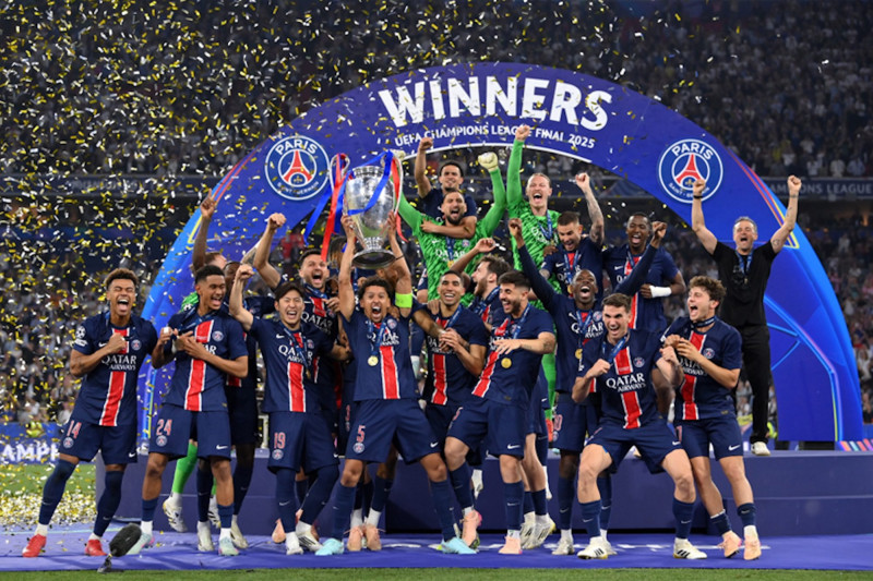Le PSG bat le Slovan Bratislava et reste en course pour la Ligue des Champions