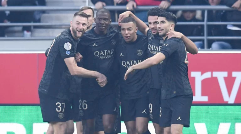 Paris Saint-Germain Prend la Tête du Classement Ligue 1