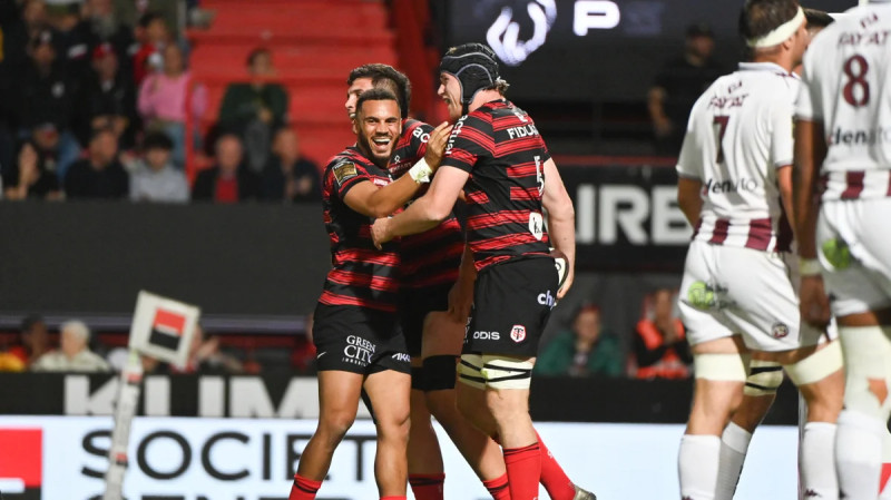 Rugby: Le Stade Toulousain et l'UBB s'affrontent dans un derby palpitant