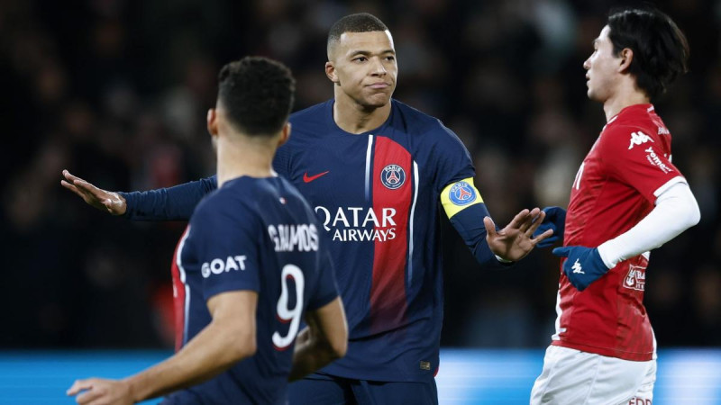 La revanche d'une équipe de légende : le PSG écrase le Mans dans un match intense