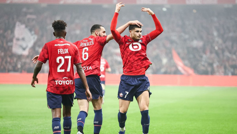 LOSC triomphe du Racing Club de Lens: Le derby du Nord bascule en fin de match