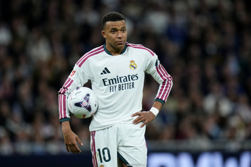 Real Madrid bat Séville 4-1, Mbappé réalise un doublé, à six points du Barça