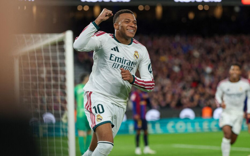 Real Madrid vs. Barcelona - Mbappé Secures Late Victory for Los Blancos