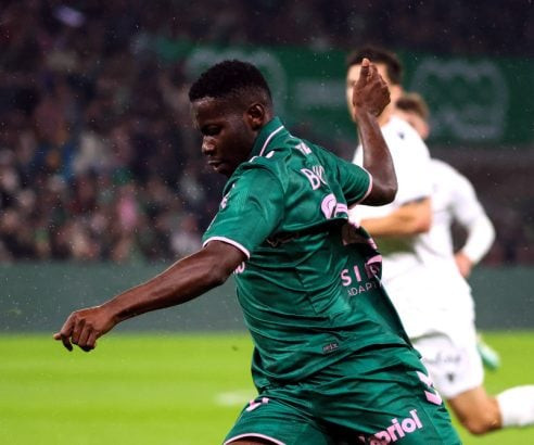 Ligue 2 : Saint-Étienne bat Nantes et consolide sa tête