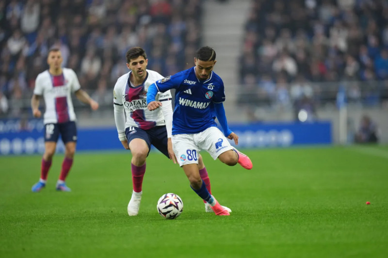 Strasbourg affronte le PSG au Meinau, PSG l'emporte 3-1